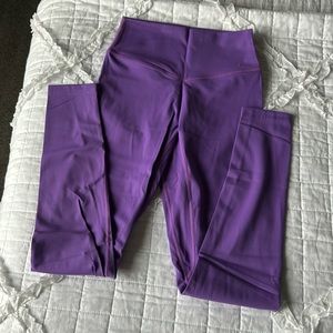 Balance / Vitality. Cloud legging. Bright purple. Size S
